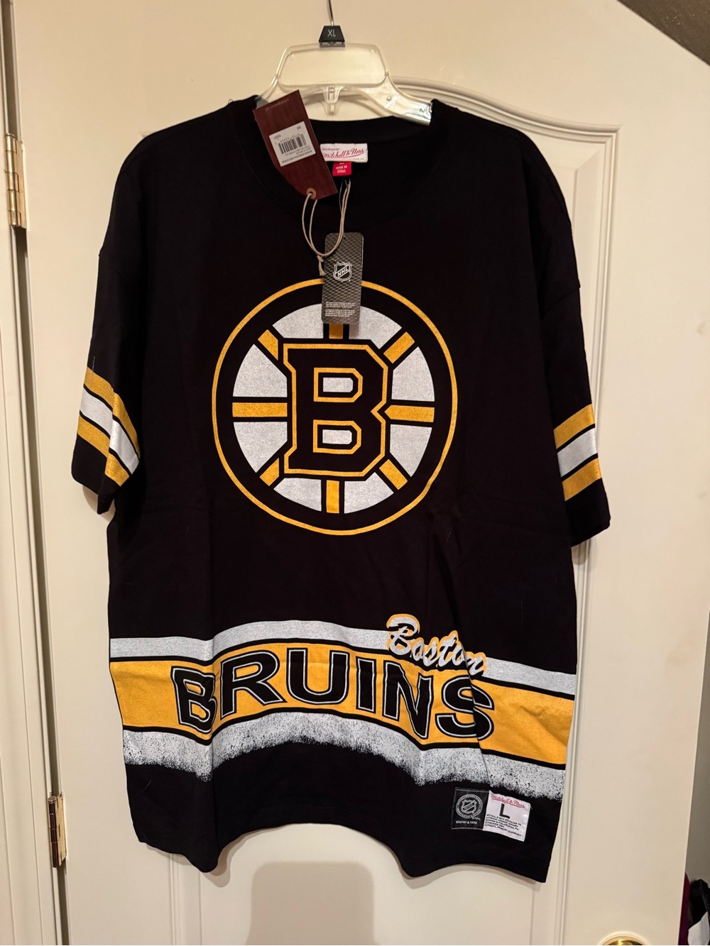 MITCHELL & NESS NHL BOSTON BRUINS OVERSIZED BLACK T-SHIRT SIZE LARGE NEW